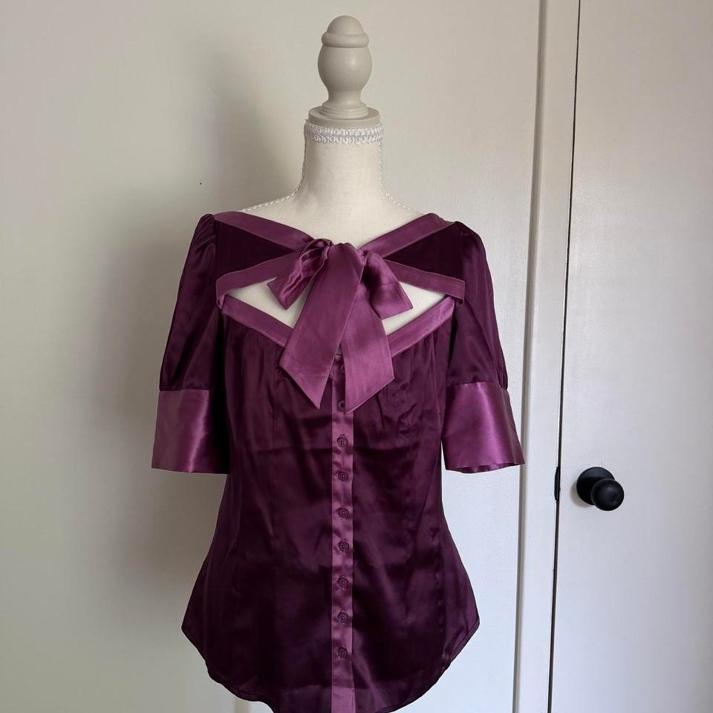 Bebe Vintage Silk Blend Purple Cutout Bow Top Medium